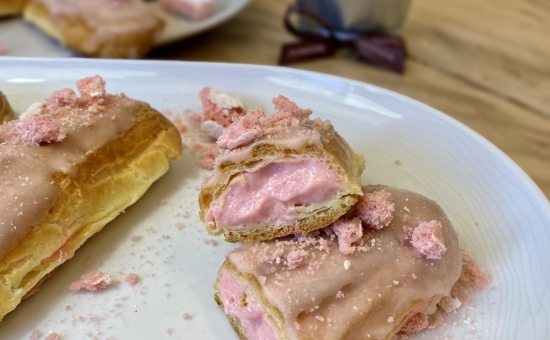 les Eclairs aux Biscuits Roses de Reims