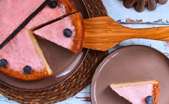 Gâteau magique vanille au Biscuit Rose